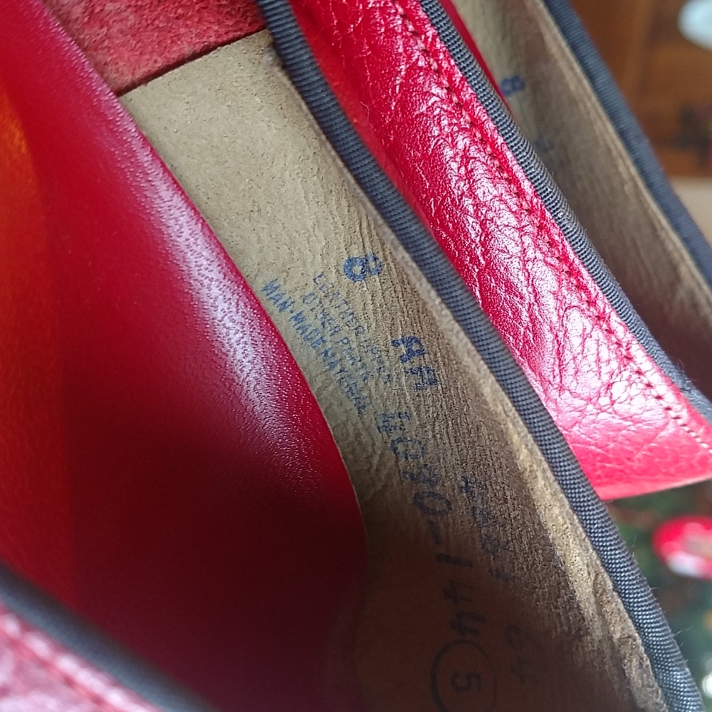 Vintage red heeled shoes - Picture 3 of 4